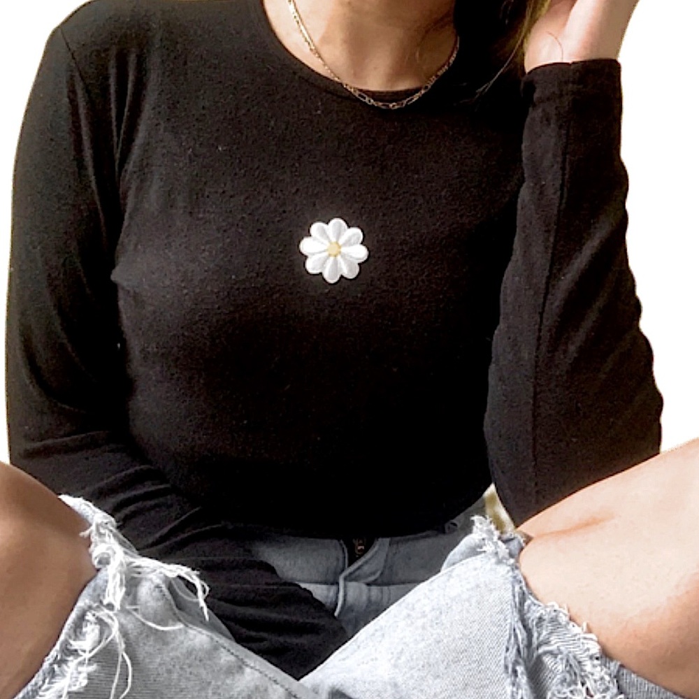 black “watch me flourish” 🌻 long sleeve tee